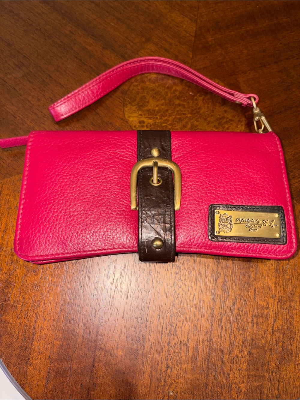 Sharif Wristlet Wallet pebbled Leather pinkish red/dark brown Buckle Accent